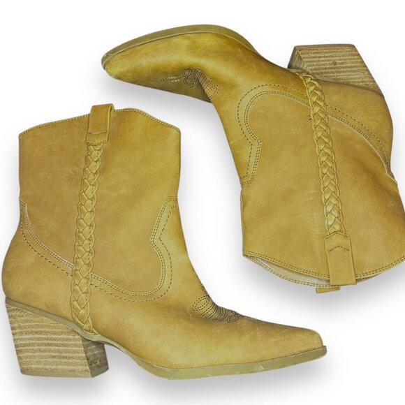 Dolce Vita Tan Braided Western Stacked Heel Koolson Boots Size 10 Like New - Picture 2 of 9